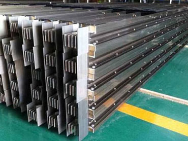 如何安裝銅管母線？